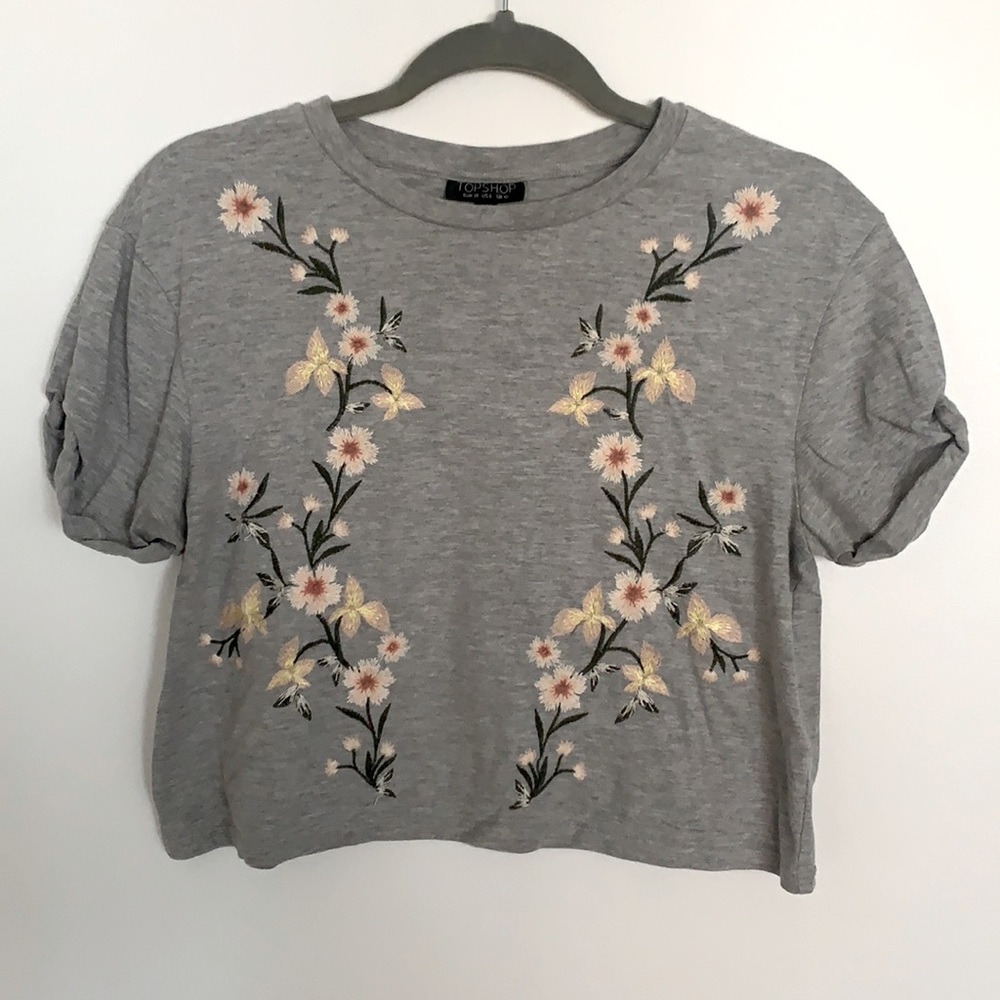 Topshop embroidered crop top tee, size 6